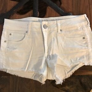 White American Eagle Shorts ‘Shortie’ Style